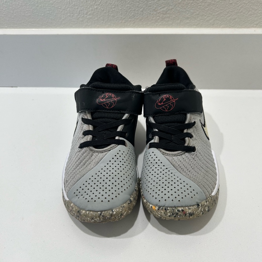 Nike kids shoe